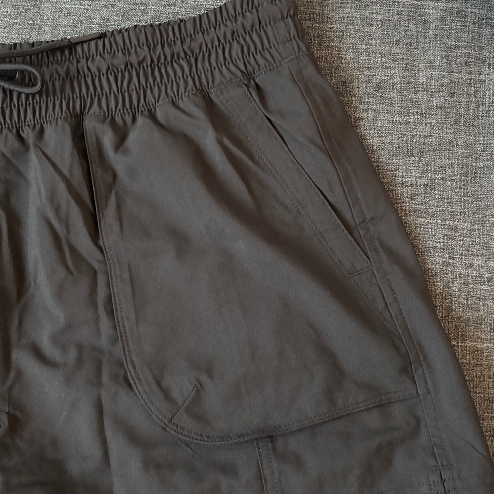 NWOT Old Navy Athletic Shorts - Picture 2 of 7